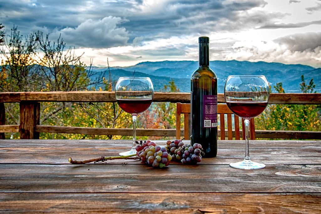 Bed and Breakfast Chalet Dei Parchi Saracinesco Exterior foto
